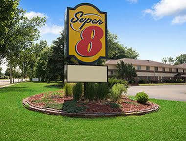 Super 8 By Wyndham Whitewater Wi Ξενοδοχείο Εξωτερικό φωτογραφία